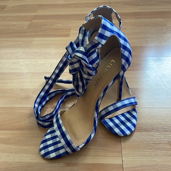 Beautiful high heels sandals -worn once - Picture 4 of 6